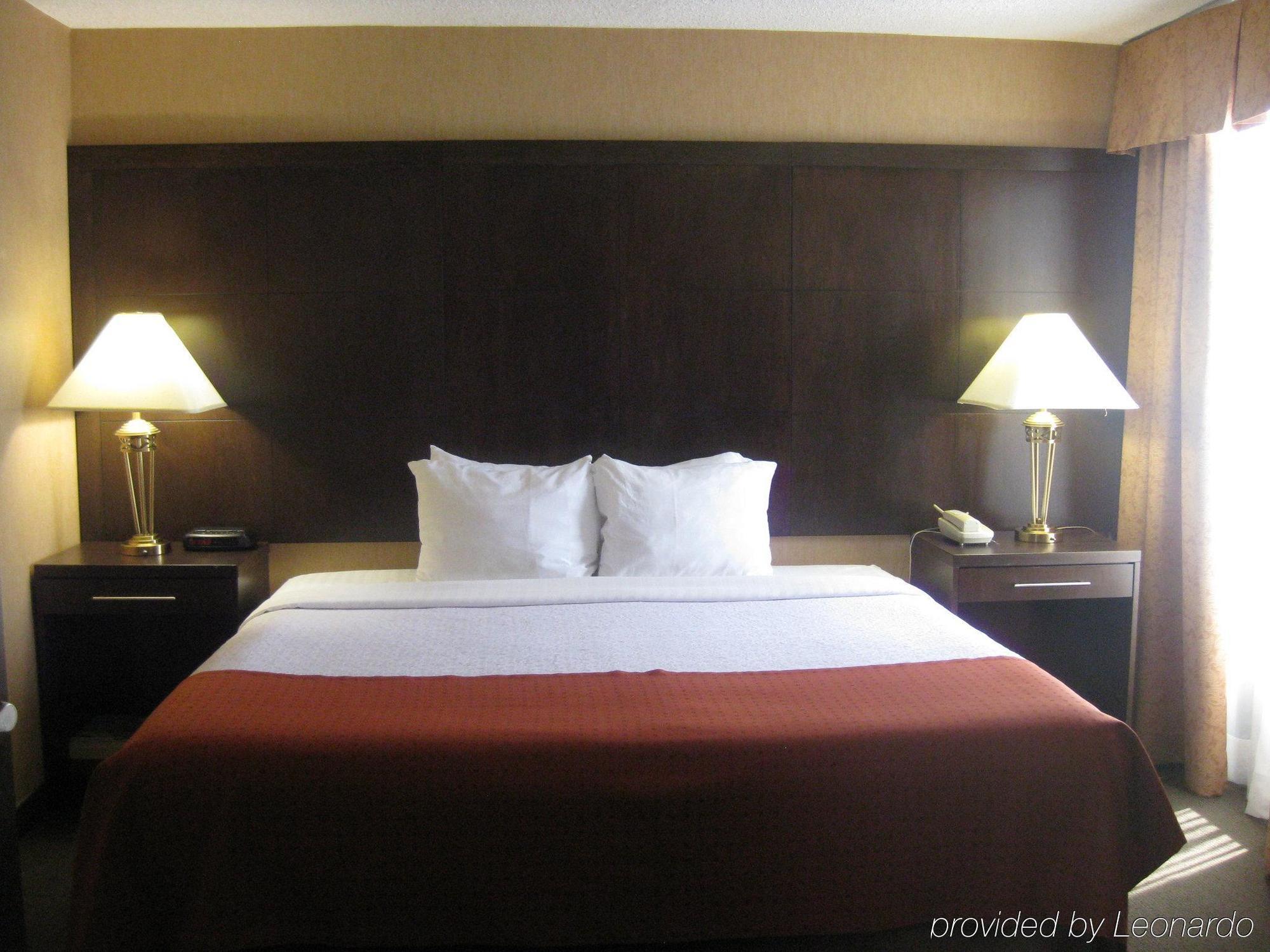 Towneplace Suites By Marriott Toronto Northeast/Маркъм Стая снимка