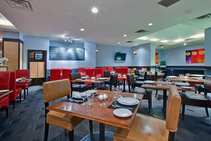Towneplace Suites By Marriott Toronto Northeast/Маркъм Ресторант снимка
